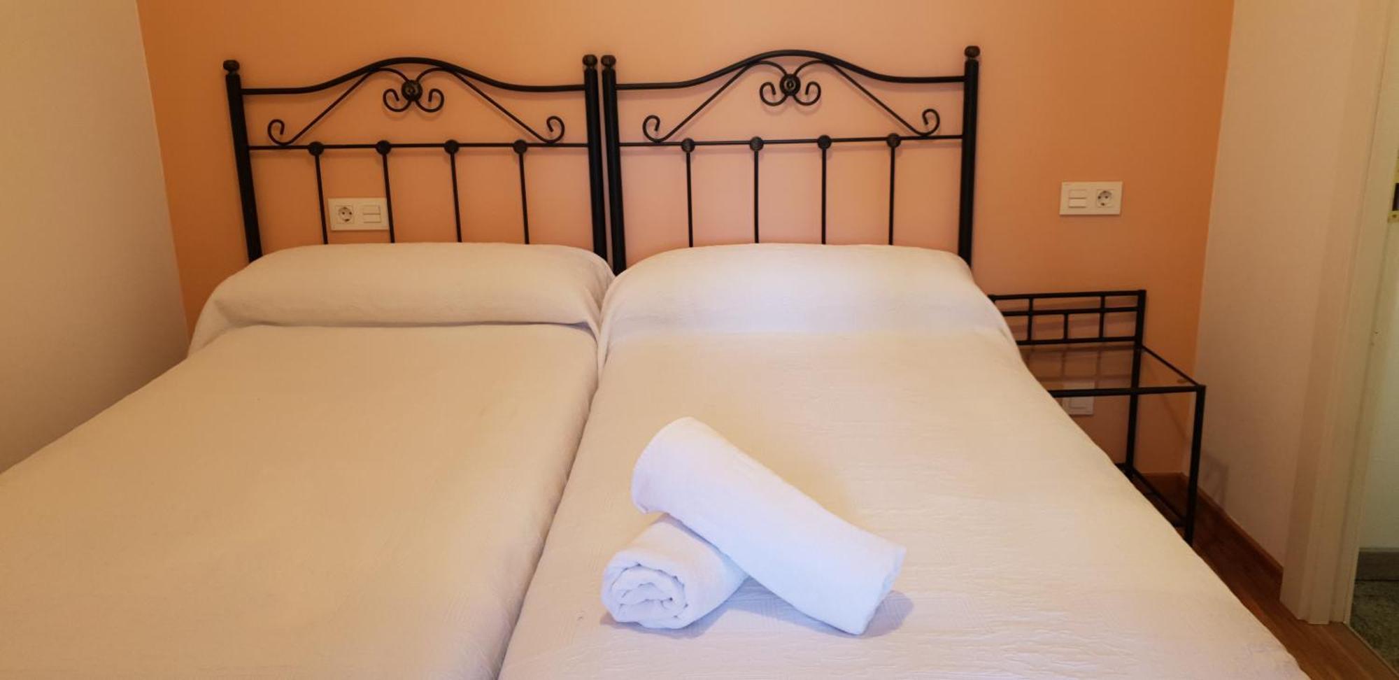 Apartamentos Fermin Cangas de Onis Bagian luar foto