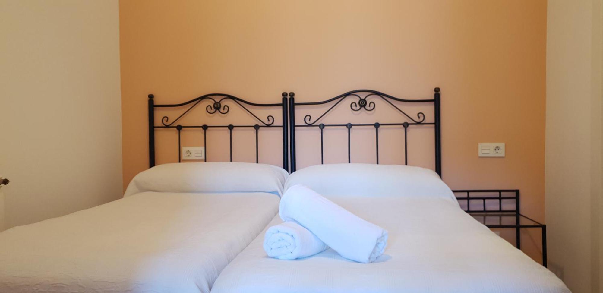 Apartamentos Fermin Cangas de Onis Bagian luar foto
