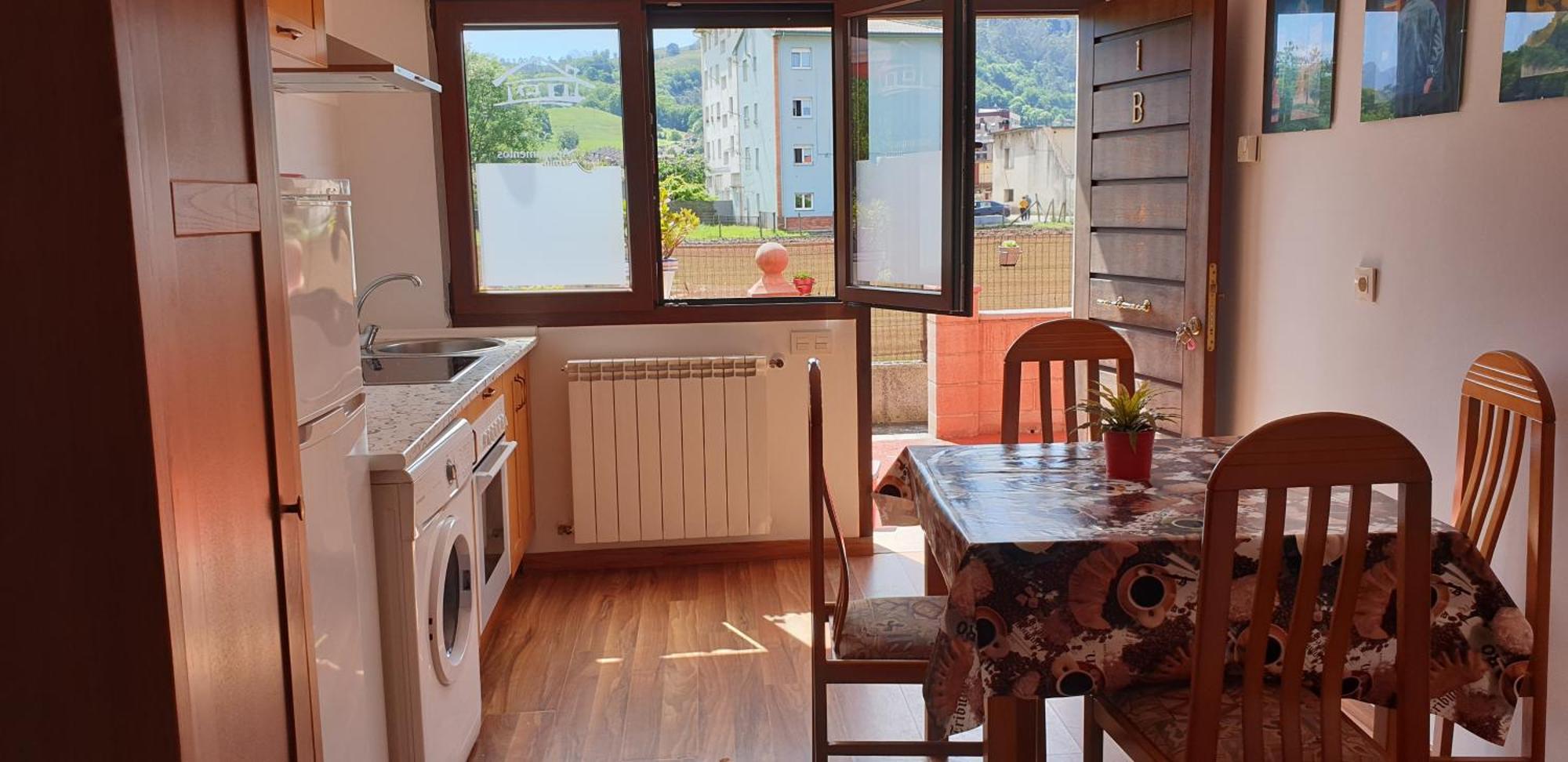 Apartamentos Fermin Cangas de Onis Bagian luar foto